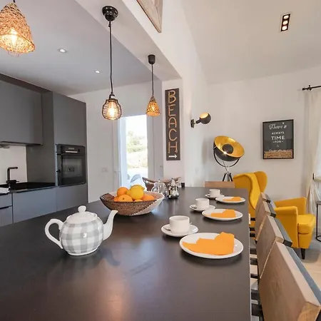 Sara 6 - Chill-out, Private Pool, Private Tennis Court- By Villamar * Benissa