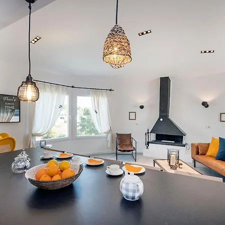 Villa Sara 6 - Chill-out, Private Pool, Private Tennis Court- By Villamar *