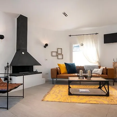 Sara 6 - Chill-out, Private Pool, Private Tennis Court- By Villamar *